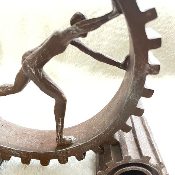 Sculpture Man Running in Gear 10 1/4 - Picture 3 of 6